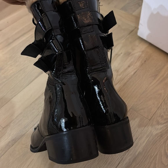 KURT GEIGER PATENT LEATHER SHEARLING LINED COMBAT BOOTS SIZE 41 us 10 - Picture 6 of 9